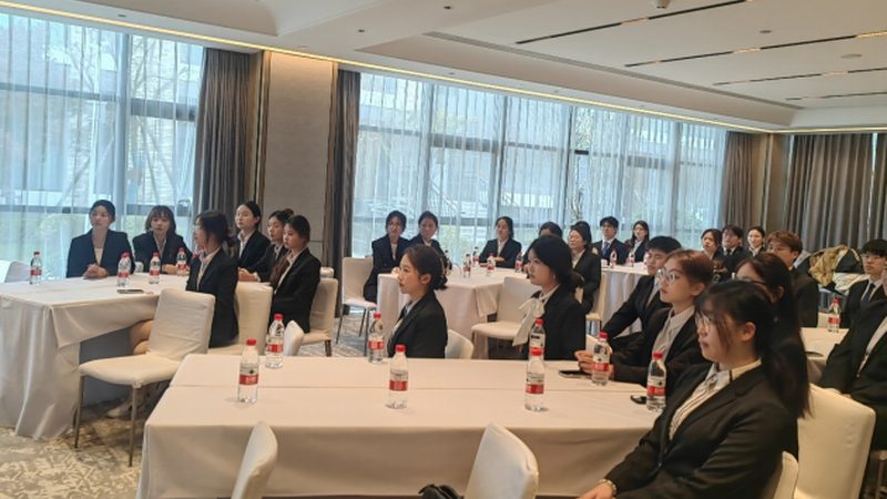 度假村的房型和设施是衡量其品质的重要标准。以下是一些挑选要点：