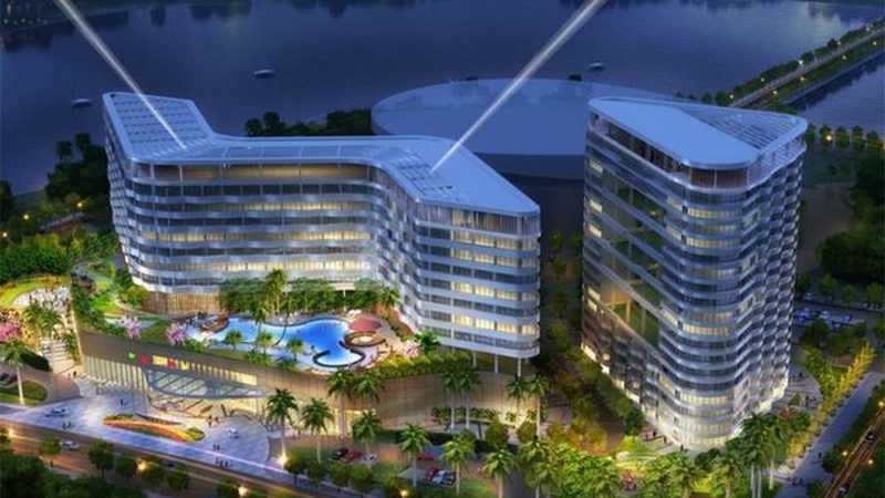 低价跟团游合同中，除了基本费用外，还可能存在以下附加费用：